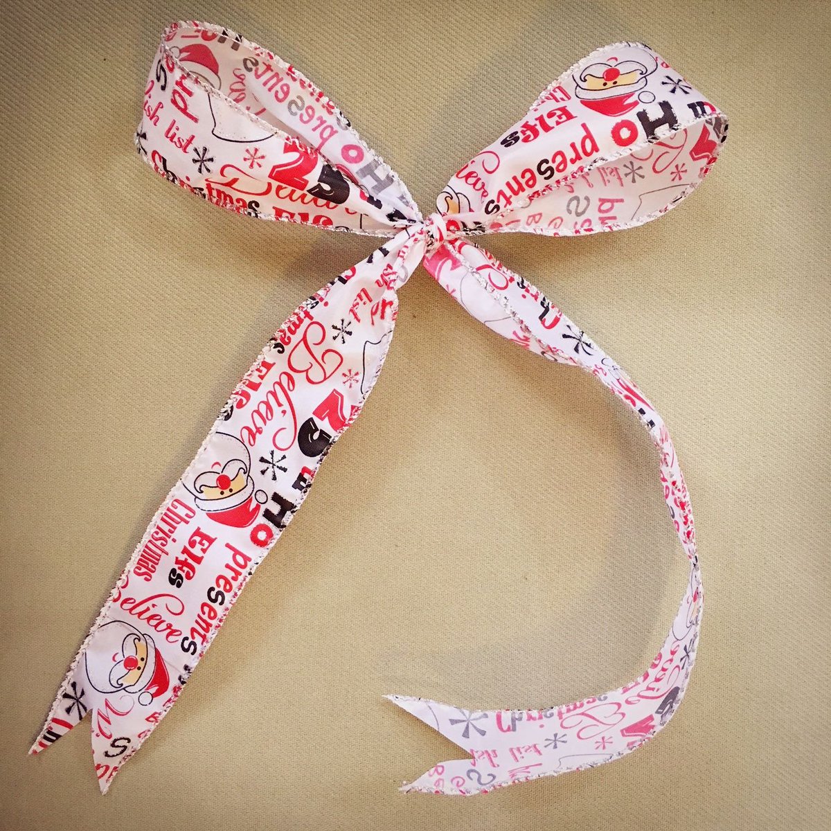 brandypublish's tweet image. Our #MyVeryShortStory : Opted out of an editor. "25th Ho Presents" and "elfs" resulted. #editingfail #christmasbow
We offer a la carte editing services! Visit our website or give us a call for more info. 😜