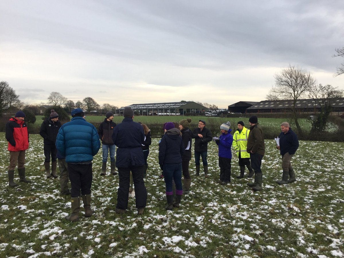 BeebeeBolton's tweet photo. PINPOINT training today in #ribblecatchment @RibbleLife @RibbleTrust with @RossCherrington @WestcountryRT @TyneRiversTrust @YorkDalesRT @EdenRiversTrust @WestCumbriaRT @WUFoundation @WelshDeeTrust #knowledgeexchange https://t.co/GKWroWzak5