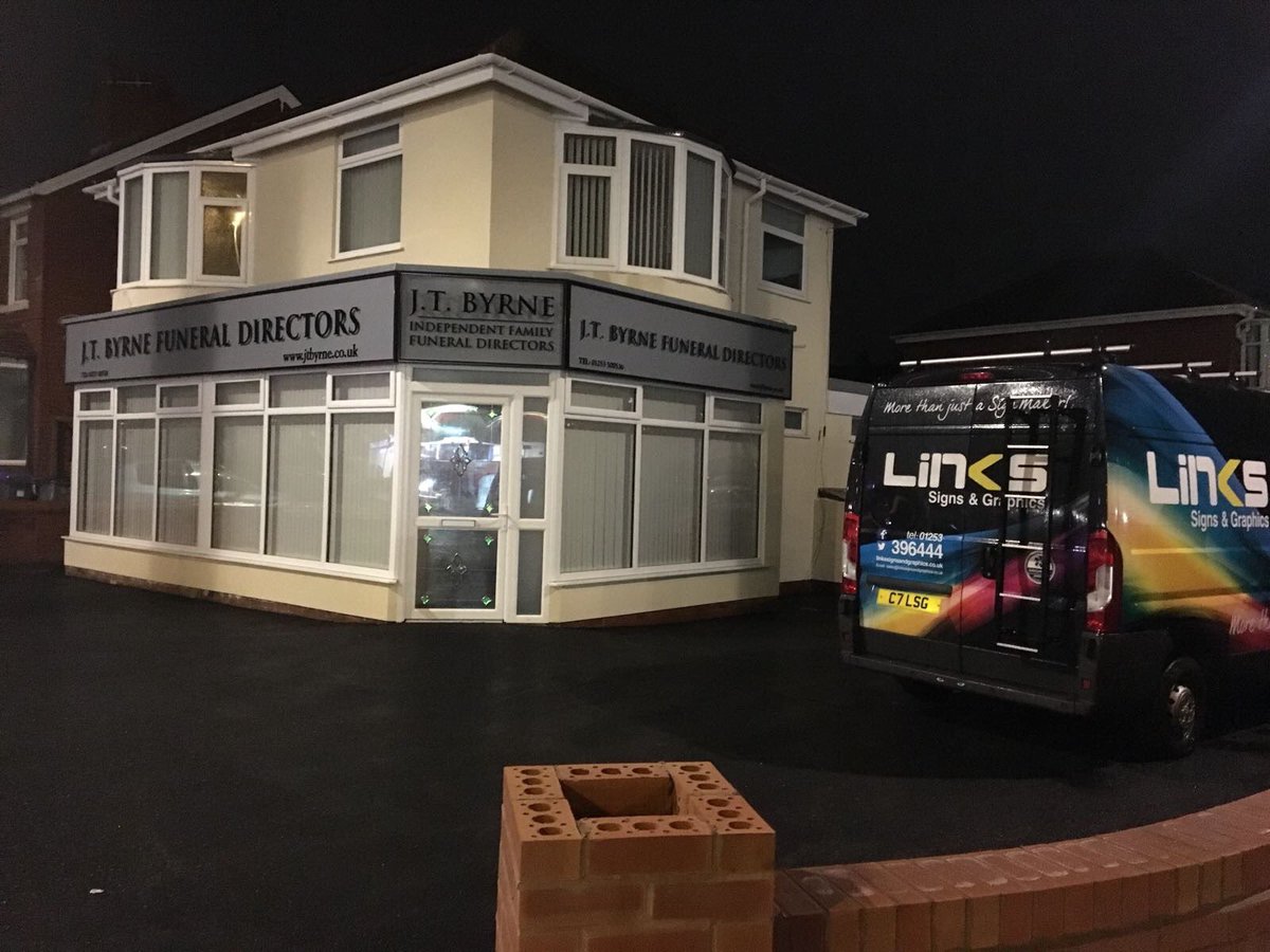 LinksSigns's tweet image. New fascia signage installed at @jtbyrnefunerals new premises this week, powder coated steel panels with a mix of stand off and flat black acrylic lettering #fasciasign #profilecut #signage #design #shopfront #Installation #Blackpool #NorthWestHour