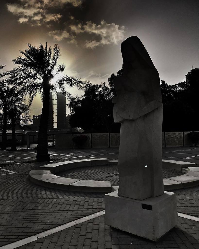 angeli_de's tweet photo. In the shadows of the universes - what a mother is to her child  #artinstallation #bahrain #instagood #shadowplay #shadows #bahrainmuseum #mylife#gulf #bahrain #ig_bahrain_ #ig_bahrain #followme #followmeplease #likes #love #life#likesforlikes #explore#t… https://t.co/GCP8PjsQLS https://t.co/VCzb453Vxu