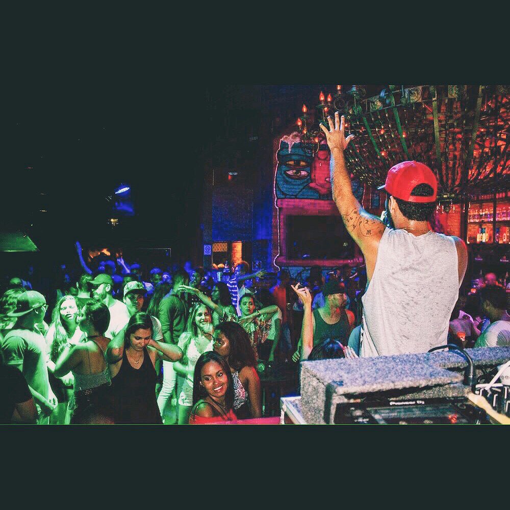 sidofoficial's tweet photo. OBRIGADO MEU PAI !!! TODOS OS BAILES ASSIM 🙏🏽 #Lotado #funkBa #FunkSsa #McSidof #opragmatico https://t.co/3K0OQJIf1i