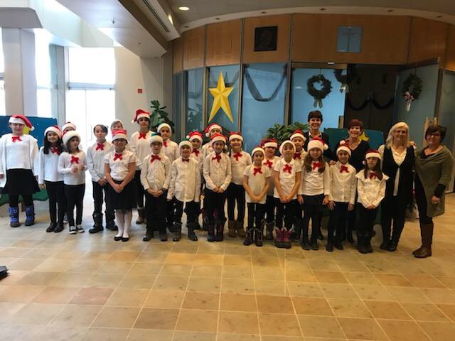 YCDSB's tweet photo. Thank you @StPeter_YCDSB students for the beautiful advent performance today. #CECAdventConcert #Christmas https://t.co/IyEXUjz8vE