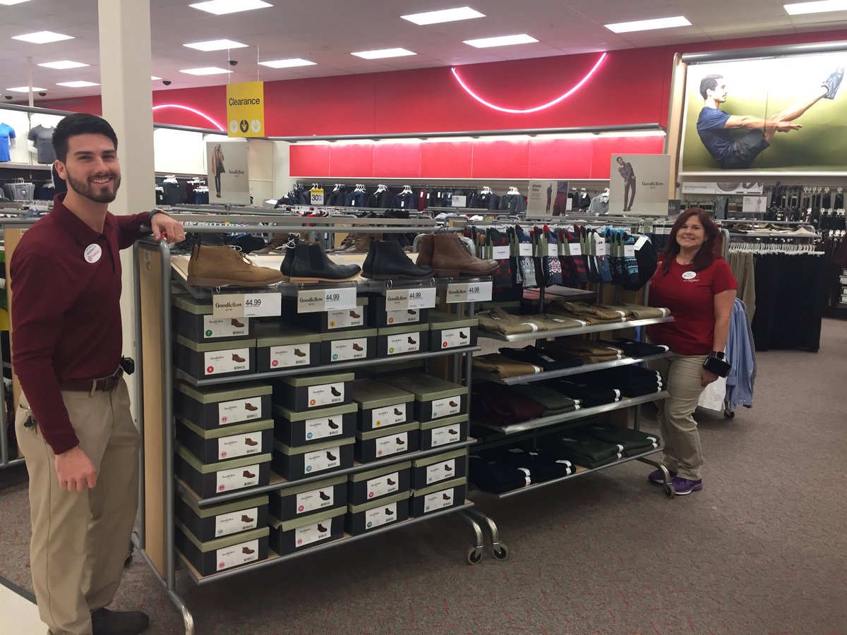 T2436 is in the style game!! Looking amazing throughout!! @ColonJosian <a href="/JonRicci_Target/">Jonathan Ricci</a> <a href="/SextonRob/">Rob Sexton</a>