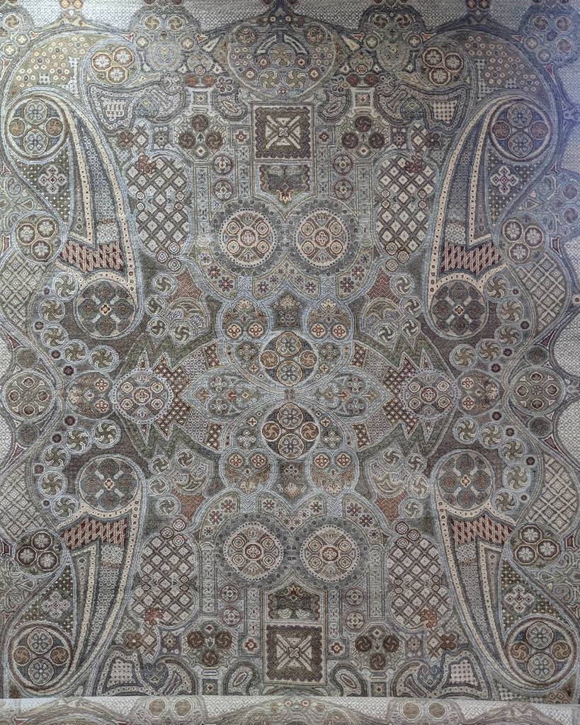 BluePaisleyRugs's tweet photo. Have a very bejeweled kind of day 💎❄️ #BluePaisley #Jewel #JewelryCollection #Rugs #RugLove #Interior #InteriorDesign #Design #Designer #HomeAccessories #HomeDesign #Home #ModernInteriorDesign #Staging #stagingaccessories #Toronto #SnowyDay https://t.co/KFfIucYm9g