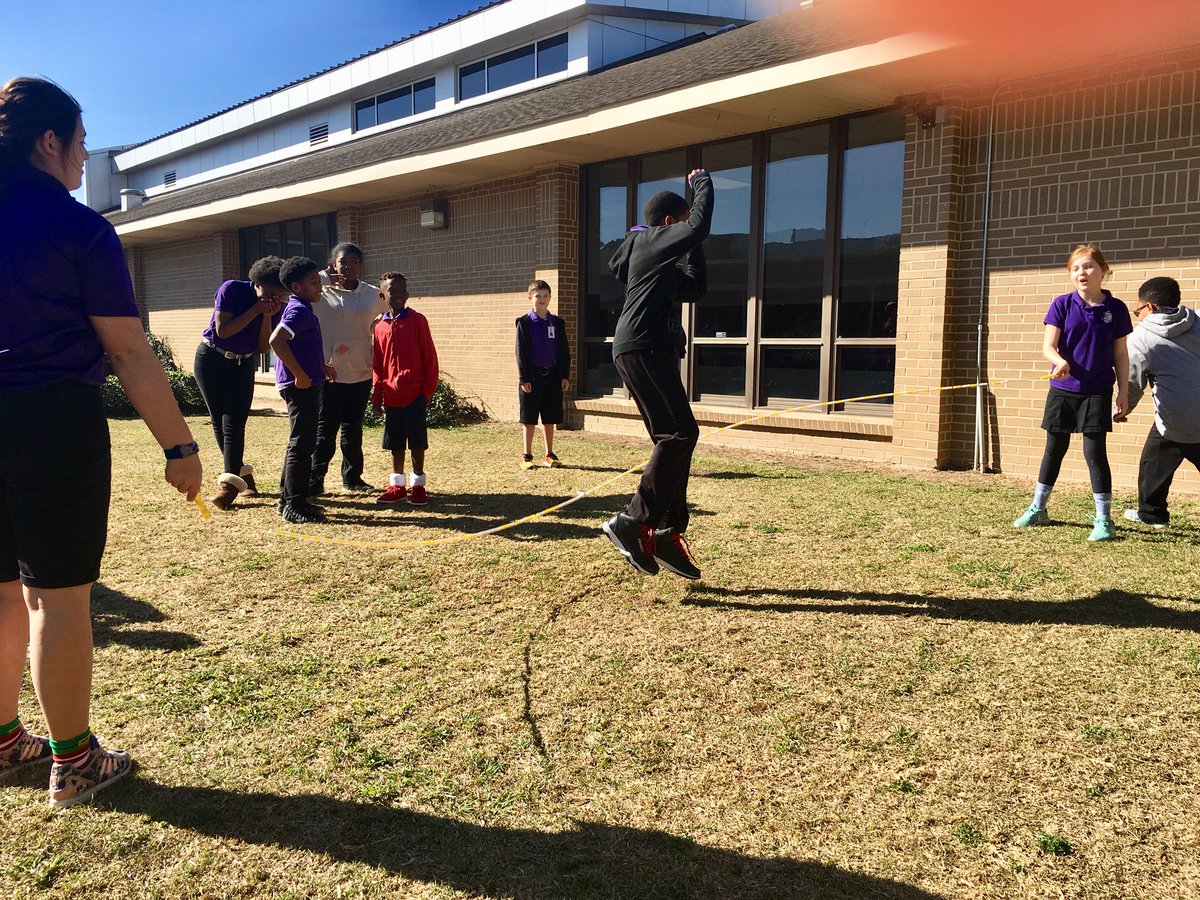 JennieLGraves's tweet image. What a beautiful day to be outside!!! #MSAWproud