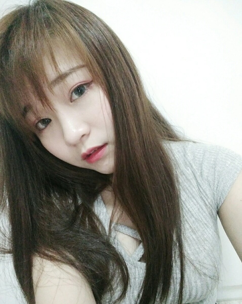 changkyawn_'s tweet image. say hello to my evil twin sister..... 😨 

#MonbebeSelcaDay