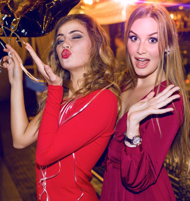 FrankeysBar's tweet photo. We're warming up during this cold front with drinks and dancing. Ladies drink free every Wednesday from 7:30-10:30pm and our DJ will keep you on the dance floor all night! #FrankeysBar https://t.co/t8lWMl0P9D