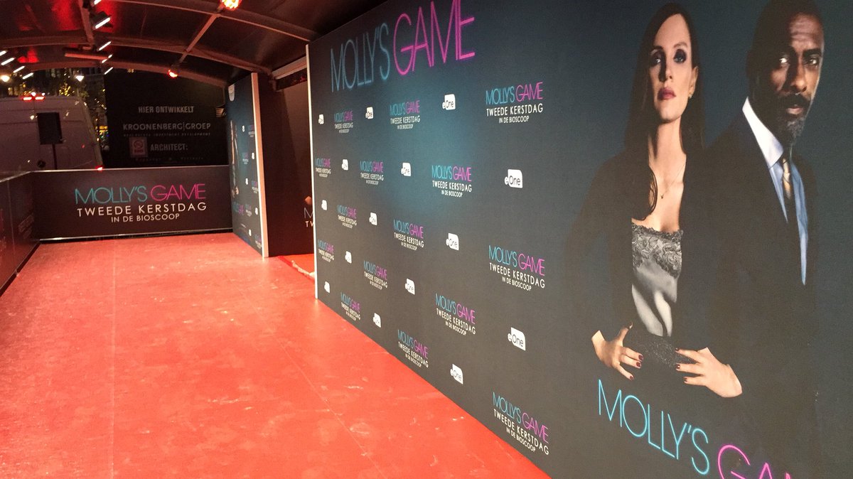 It’s about to start with <a href="/jes_chastain/">Jessica Chastain</a> ! #MollysGame #amsterdam #premiere #tweedekerstdagindebioscoop