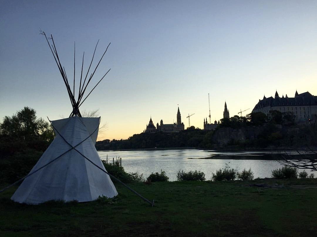 Reconciliation is an English word. When the House of Commons moves to West Block this Fall, it will have a new interpretation booth dedicated to Indigenous language translation. #cdnpoli northernpublicaffairs.ca/index/reconcil… …