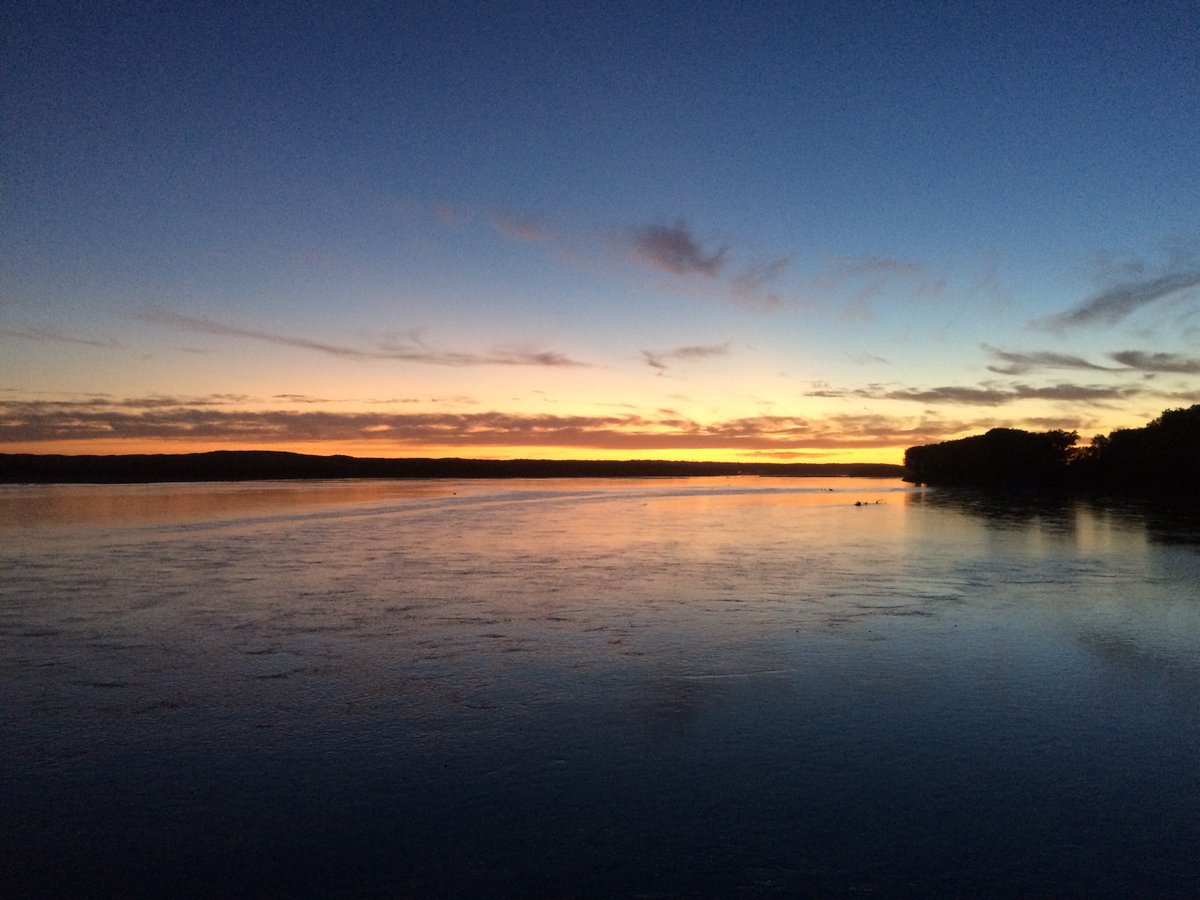 "Indigenous people who originally resided in the floodplains of the #Missouri were flooded as a result of #dam construction". Read more of @lilrezactivist's blog about the #sustainableRIVER #REU experience here: tinyurl.com/mnisose