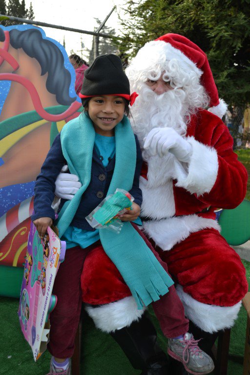 VisEmerAid's tweet image. Share the joy of the holidays!  Donate a toy today  veac.org #feedingfamilies  #toys4all  #holidaycheer