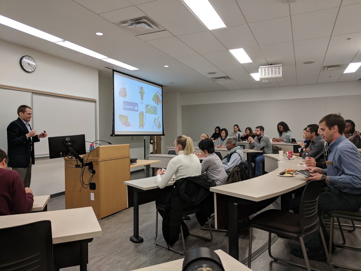 IMIUofT's tweet photo. Learning about #addiction and #badhabits as interpreted by #microeconomics - c/o @ManagementUTM Professor Peter Landry's #research. #uoft #UTM50 @UTM @UofT https://t.co/66Wr5bGYqS