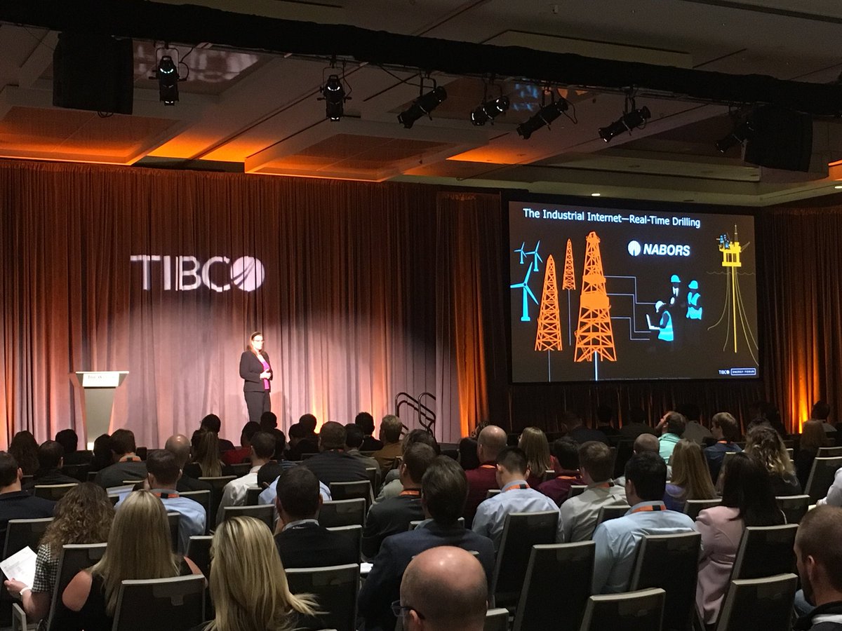 IACienciaDatos's tweet photo. kim Hightower hosting successful cases in the #EnergyForum17 #advancedanalytics #oilandgas #energysector #bigdata #IoT #machinelearning https://t.co/Qu1Q7V8Qql