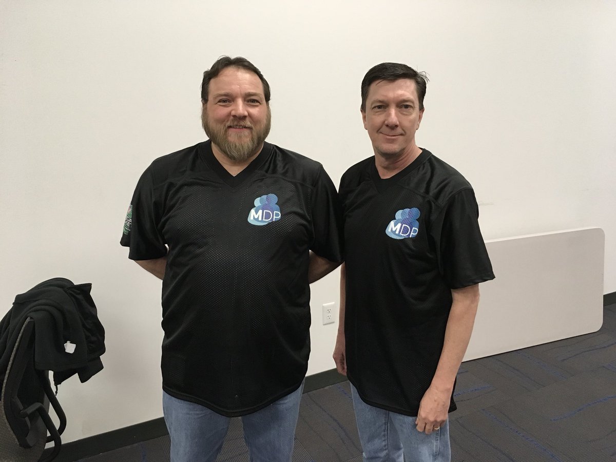 glen_jackson1's tweet photo. #MDPgraduate #mdplife2017 #SSCDRIVE #LIFEatATT @ATT_TulsaEG https://t.co/IjoxeFamND