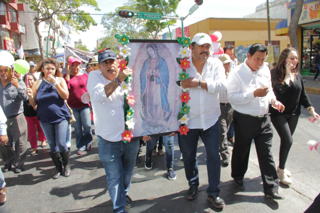 Cintalapanecos's tweet photo. Peregrinan trabajadores de #SOPyC y celebran Posada Navideña
Más info.- https://t.co/qpLgSeG3Br https://t.co/gNSO7Qrd72