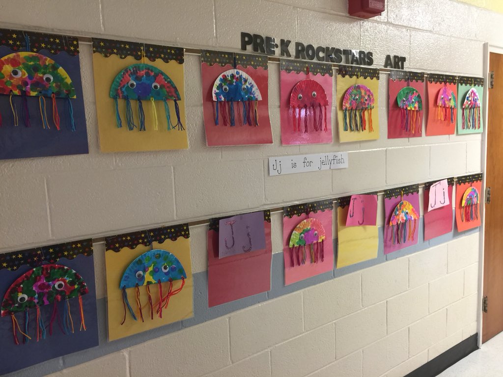 shakarajenkins's tweet photo. Did you know J is for Jellyfish??? #prek #prekrockstars #prekartwork @WHOwenES https://t.co/4xrJQwS9eB