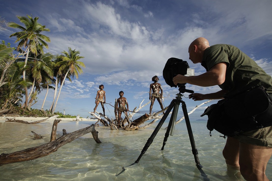 Morgen zijn wij voor onze nieuwe winactie bij de bekende fotograaf Jimmy Nelson! Benieuwd naar onze nieuwe winactie? Houd onze Facebook pagina morgen in de gaten! #jimmynelson #winactie