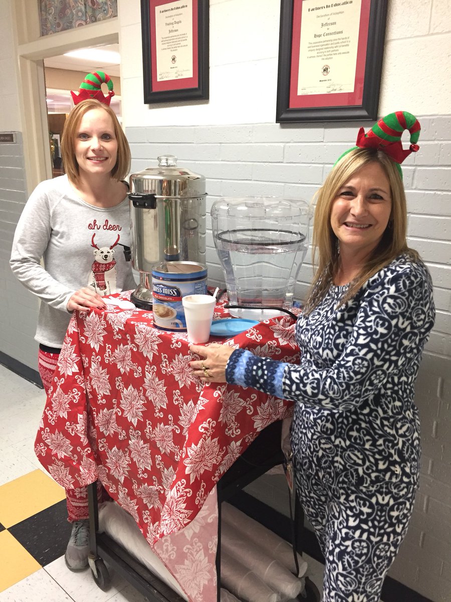 chill_hill2's tweet photo. Jump aboard the Polar Express as we serve hot chocolate to our Jefferson Jaguars! @jagsofjefferson @MelissaStidham2 #350hotcups #tiredelves #wherearethemarshmallows https://t.co/23ZS6PtUZp