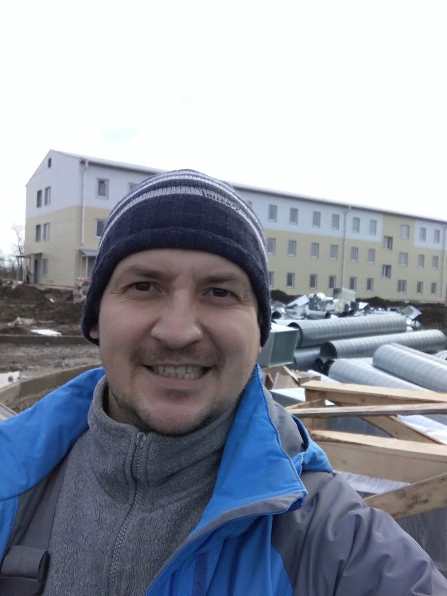 roboturret's tweet image. Не хочу больше заниматься монтажом слаботочных систем. Слишком много бардака на наших российских стройках. Эпический идиотизм на каждом шагу. Положить асфальта на половину ляма и тут же его демонтировать из-за несоответствия подсыпки...