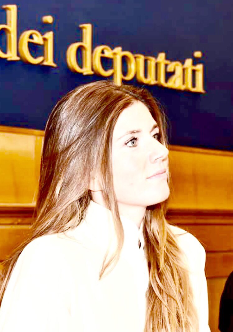 CalabriaTw's tweet photo. Impegno per #startup innovative sia trasversale: chiedo a @F_Boccia e a tutta la maggioranza di sostenere miei emendamenti a #LeggeDiBilancio per la concessione a start up di beni dismessi o confiscati alle mafie e esenzione tasse in primo anno attività https://t.co/R4EuSexeeL https://t.co/Lr80aanmTW