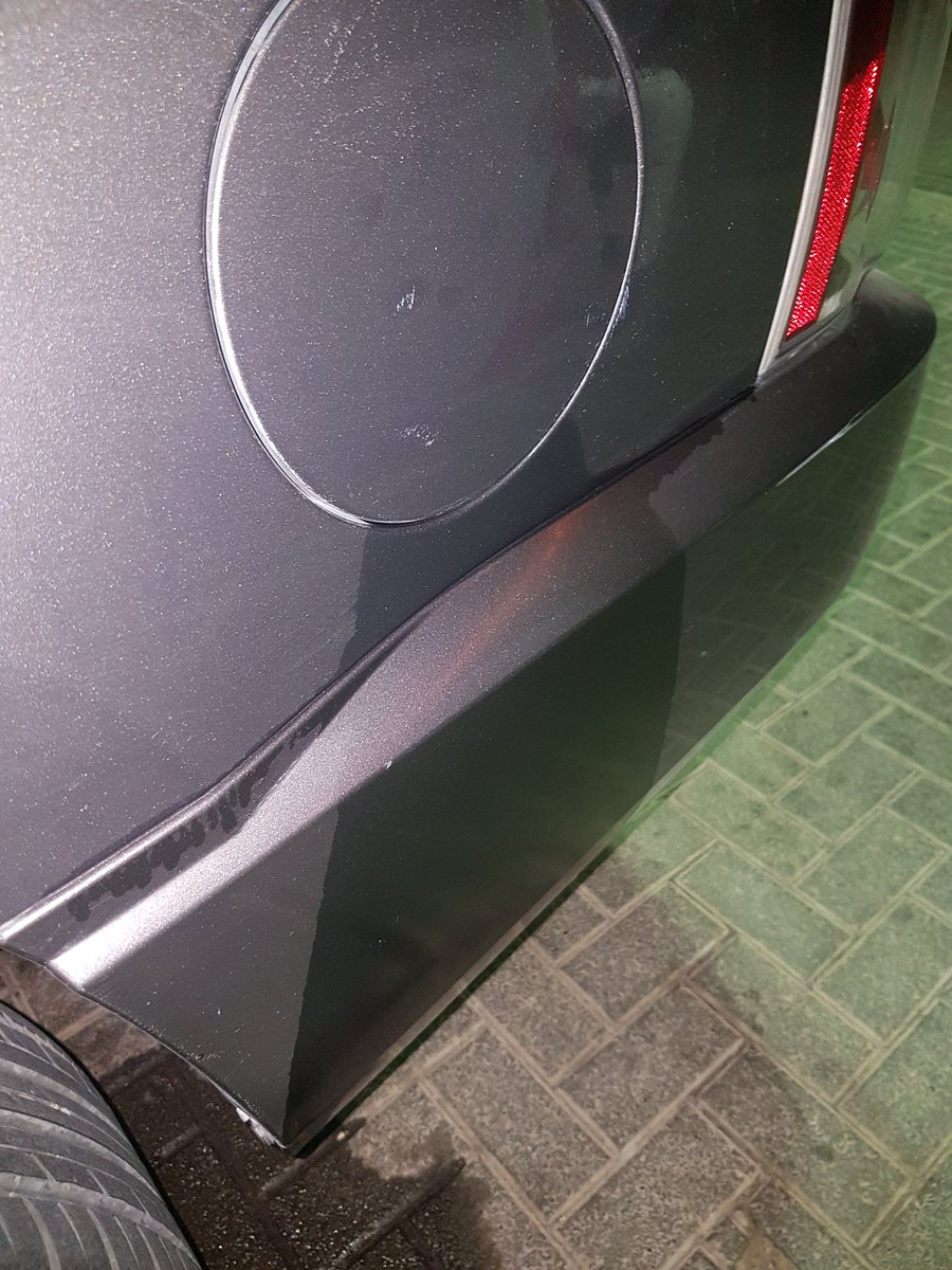 xe_y_'s tweet photo. What safety measures are you talking about? While you as company don't apply them. This had happened more than once in your gas station. This time i can't say nothing so I have taken these pictures to let you know your issue before it gets real disaster. @Shell @ShellMiddleEast https://t.co/1jAH9QGXQF