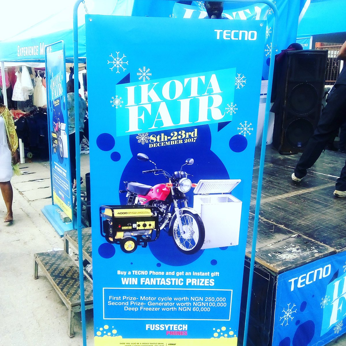 MonkeyMusicGrup's tweet photo. Ikota Trade Fair #sales #marketting #tradefair @alibabagcfr @official2baba #funnymemes  #lagosstate #lagosfashion https://t.co/mD5sLs1pR7