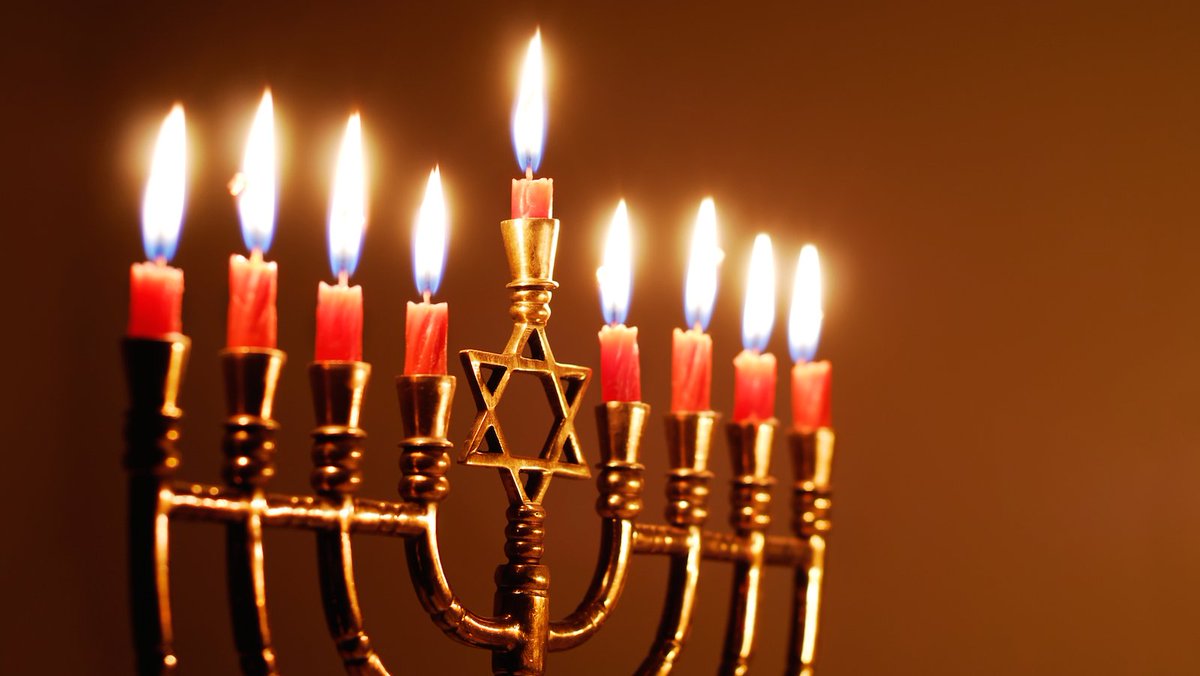CompleteRecycle's tweet image. Wishing a very Happy Hanukkah to everyone celebrating!