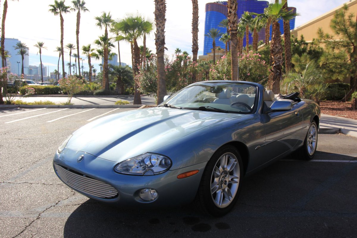 The holiday season is upon us, and what better gift than a car?!?!?! This and many others are waiting for you at Platinum <a href="/Plat_Motors/">Platinum Motors of Las Vegas</a> 

#canwehelpyou #wedliketosellyouacar