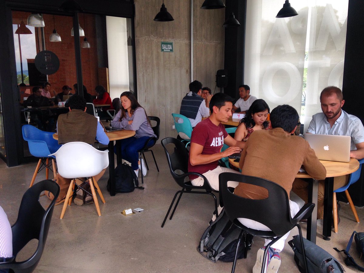 IMPAQTOec's tweet image. Mentores y emprendedores se reúnen en un solo lugar. #IMPAQTOLabTECH 
#Google #LaunchPad #Start #IQLabTech