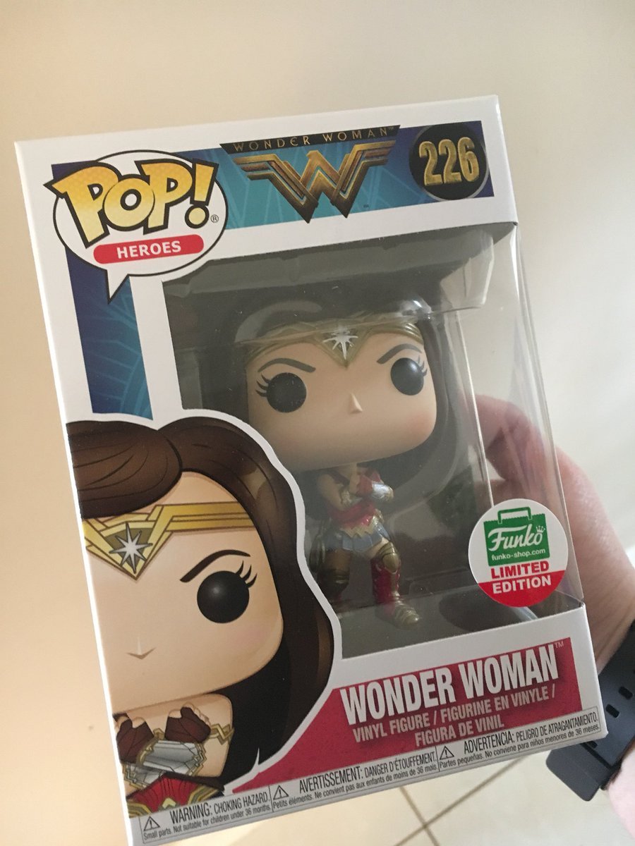 shesingodmode's tweet photo. @OriginalFunko I got my Wonder Woman GAUNTLET pop in the mail today 👀 https://t.co/b0SrNZsyYq