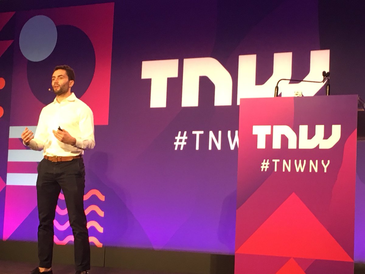 Blocktales's tweet image. Ryan Shea speaks to #TNWNY audience about how you can own all ur data with @blockstack. ‘You can’t move your data from app to app’ (ie Yelp to foursquare) #bringyourdatawithyou