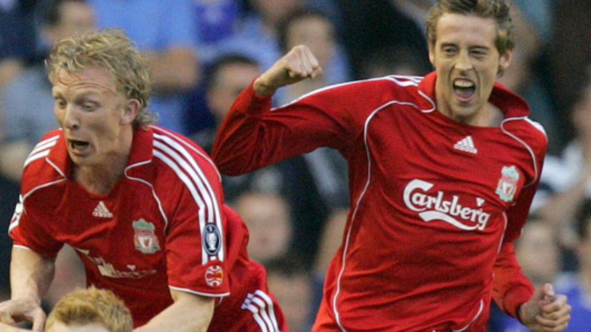 EPLBible's tweet photo. Peter Crouch -

"It was the before the 2007 UCL final. We went Go-Karting. We were going round the track and I flew into the pits but there were no breaks. I was driving straight towards Kuyt and Alonso and thought to myself who was more valuable... So I swerved into Kuyt!" 😂 https://t.co/g09Iy4pm0c