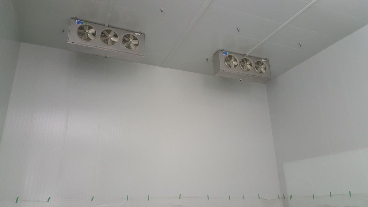 ADNRefrig's tweet image. Large bakery processing facility walk-in boxes.