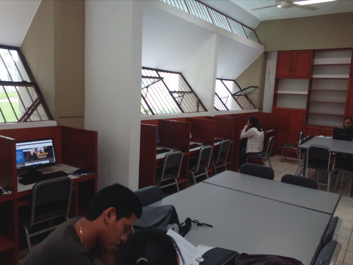 LinkYou_Project's tweet image. #LinkYouProject in action! Each Latin American partner university is equipping a room with computers and other devices for the training of regional actors and the promotion of the #ChallengeAcademy platform. We share some photos from @UDEP. More info on linkyou.fahsbender.pe