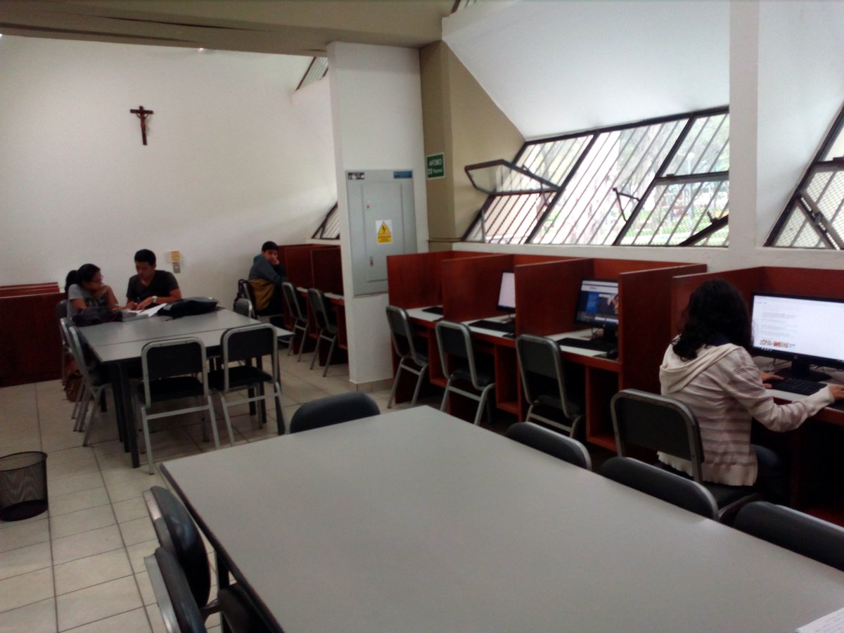 LinkYou_Project's tweet image. #LinkYouProject in action! Each Latin American partner university is equipping a room with computers and other devices for the training of regional actors and the promotion of the #ChallengeAcademy platform. We share some photos from @UDEP. More info on linkyou.fahsbender.pe