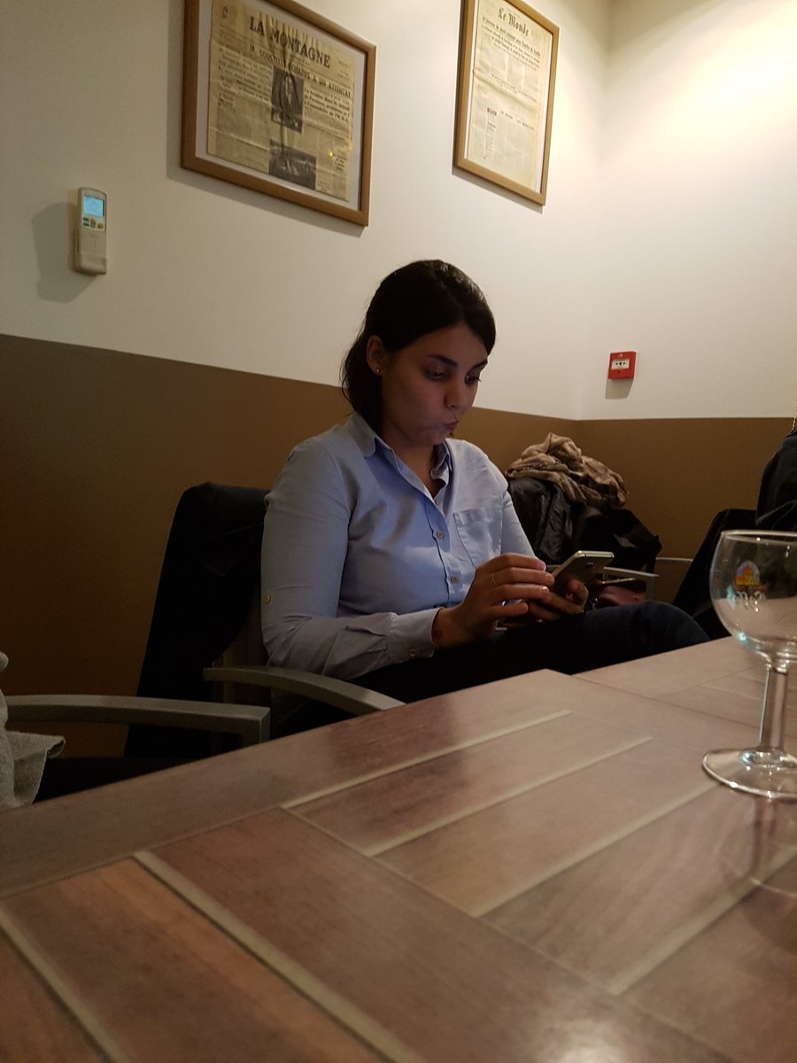 World_isTweetly's tweet photo. Happy aussi d'avoir mené pour cette première année, une superbe formation twitter à la @JCE_ClermontFd avec @Estelle_Kfmn (qui d'ailleurs toujours tweete encore !) #AG2017 #AudaceJCEF https://t.co/hNGQ0HtCPW