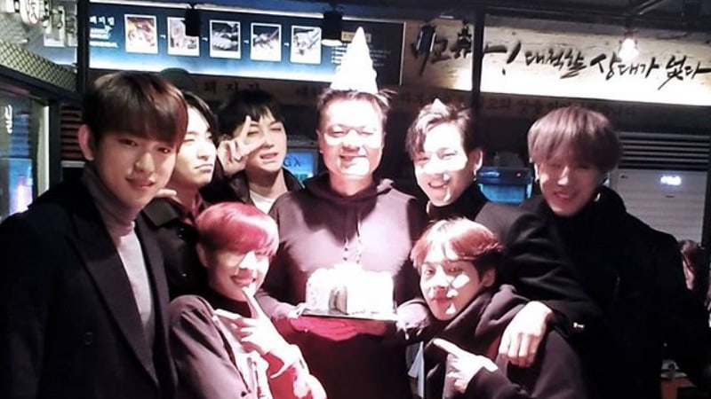 soompi's tweet photo. #GOT7 Surprises Park Jin Young For His Birthday https://t.co/jGBXD3e9IS https://t.co/ScG7NahDAQ