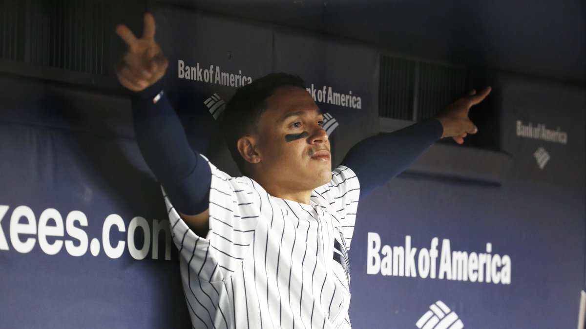 Yankees's tweet photo. He filled in all over the infield, hit a walkoff and started the Toe-Night Show! 

@YankeesonDemand breaks down Toe's impressive 2017 season. 👉 https://t.co/eZDyUvvgxG https://t.co/1tLhkPsMK3