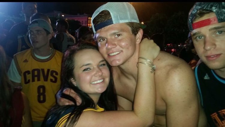 cmdeloney97's tweet photo. happy birthday u crazy mofo, don’t break too many things tonight. love ya lots see you soon💕💕 #mamarockme #bleeehhh! @ChadStalnaker https://t.co/qr4ANEtQna