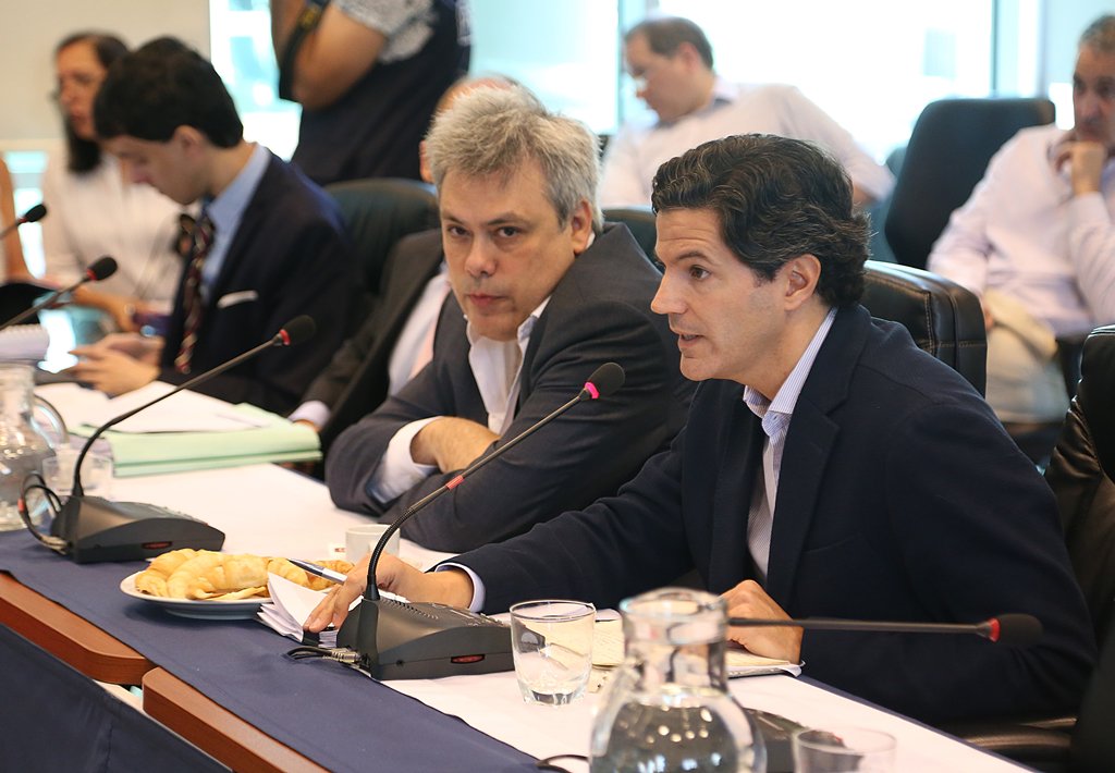 DiputadosAR's tweet photo. DICTAMEN ✍🏽 Avanza la Reforma Tributaria y Fiscal. Detalles en la nota 👉🏽 https://t.co/POPwrOl8JA https://t.co/WPOKrjILij