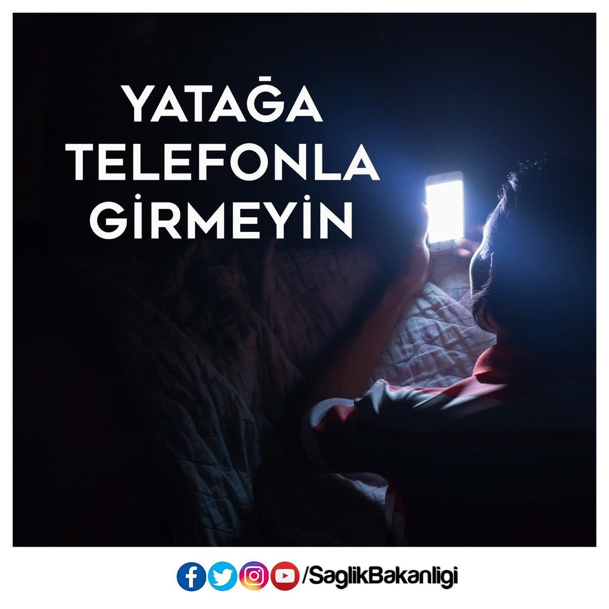Yatağa telefonla girip uykunuzu bölmeyin. Uyku bozukluğu depresyona ve obeziteye neden olabilir.