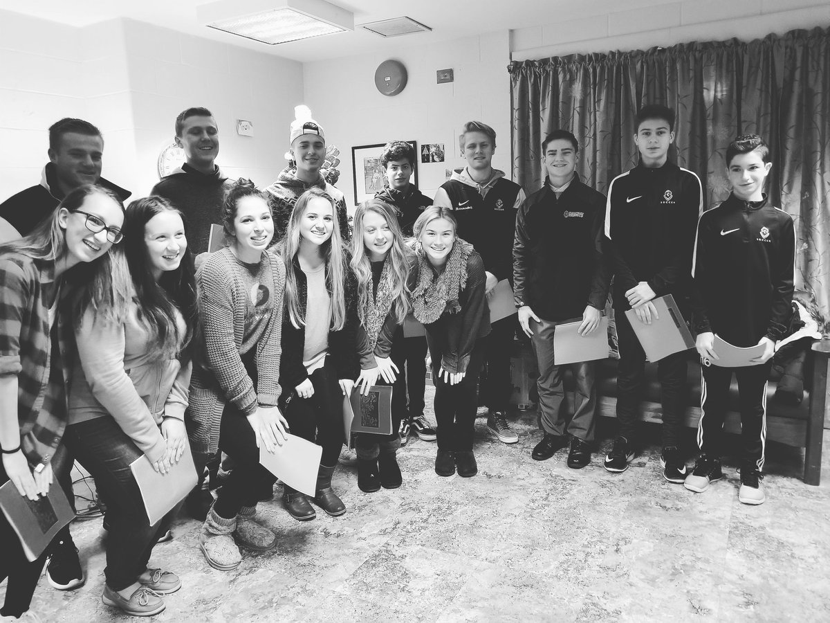 OLMA_NJ's tweet photo. OLMA and PREP Interact club members joined forces caroling for the residents of Elwyn Institute.  Was a wonderful night of spreading Christmas cheer. #OLMAINTERACT @OLMA_NJ  @PrepInteract https://t.co/jNq7bjIrFW