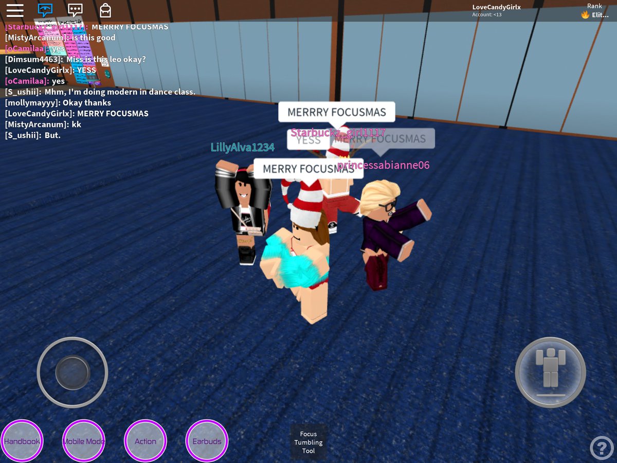 LoveCandyGirlx_'s tweet photo. @MimiDevRblx #FocusDance2017 #FocusFam
Some photos from Focus :) Memories Forever! https://t.co/rQnnxazSDf