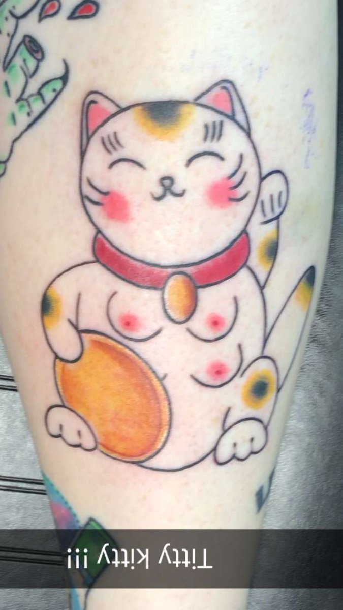 bailey_spencer's tweet photo. One of my favorite clients (who is a tattoo artist) got this new piece today ☺️☺️😂☺️☺️ #tittykitty https://t.co/yTibaucqSP