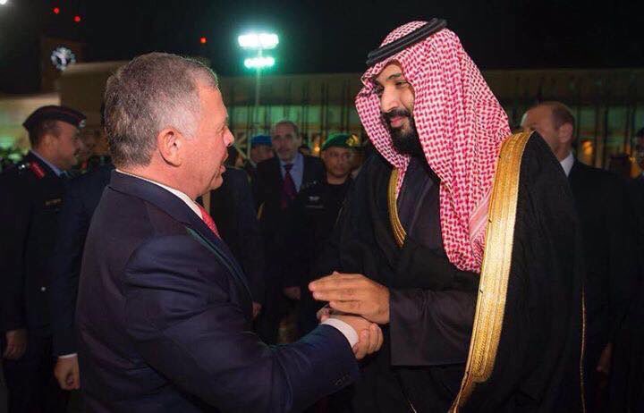 dayyat23's tweet photo. ولي عهد السعوديه سمو الامير  محمد بن سلمان في وداع جلاله الملك عبدالله الثاني و ولي العهد سمو الامير الحسين والوفد المرافق لهم    #خادم_الحرمين #الملك #الاردن #السعودية https://t.co/MYGTAMlzrn