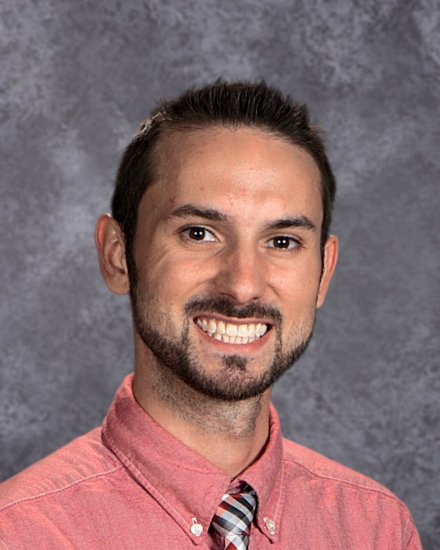 RMSRavens's tweet photo. Congratulations to Mr. Chris Butner, Rockvale Middle School's Teacher of the Year! https://t.co/nu1wXxy5DB