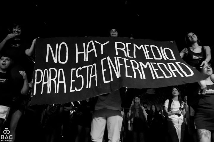 Tremendo show el de Desinhibidos en The Roxy antes de su parate. Mirá todas las fotos del #DhsEnTheRoxy 👉goo.gl/EQjmqc
📸 Mili Morsella
👇👇