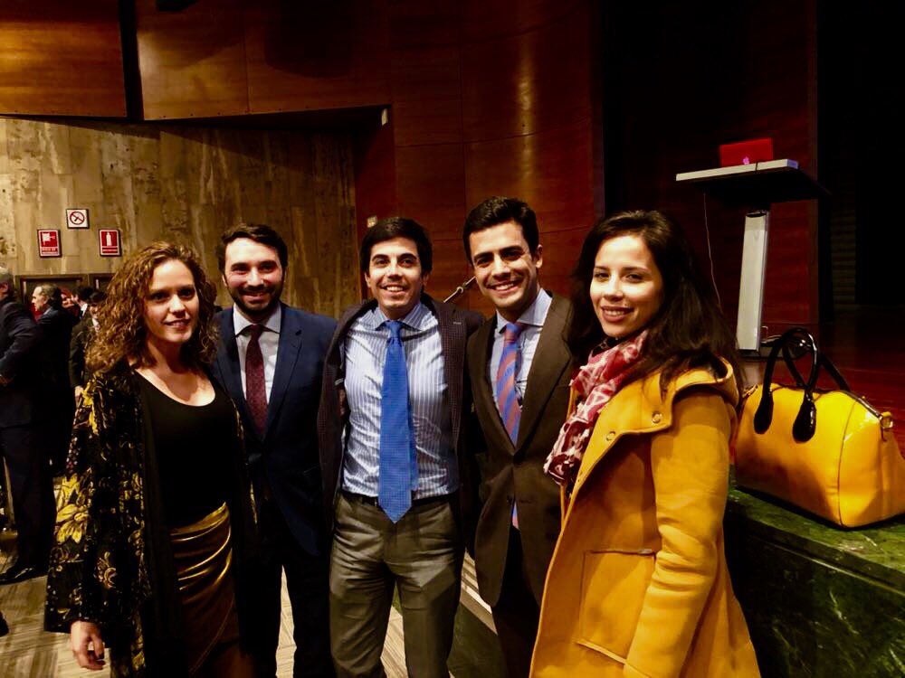 SaraAtik_'s tweet photo. Ánimo y suerte!!!! https://t.co/4FQPRvAPNP