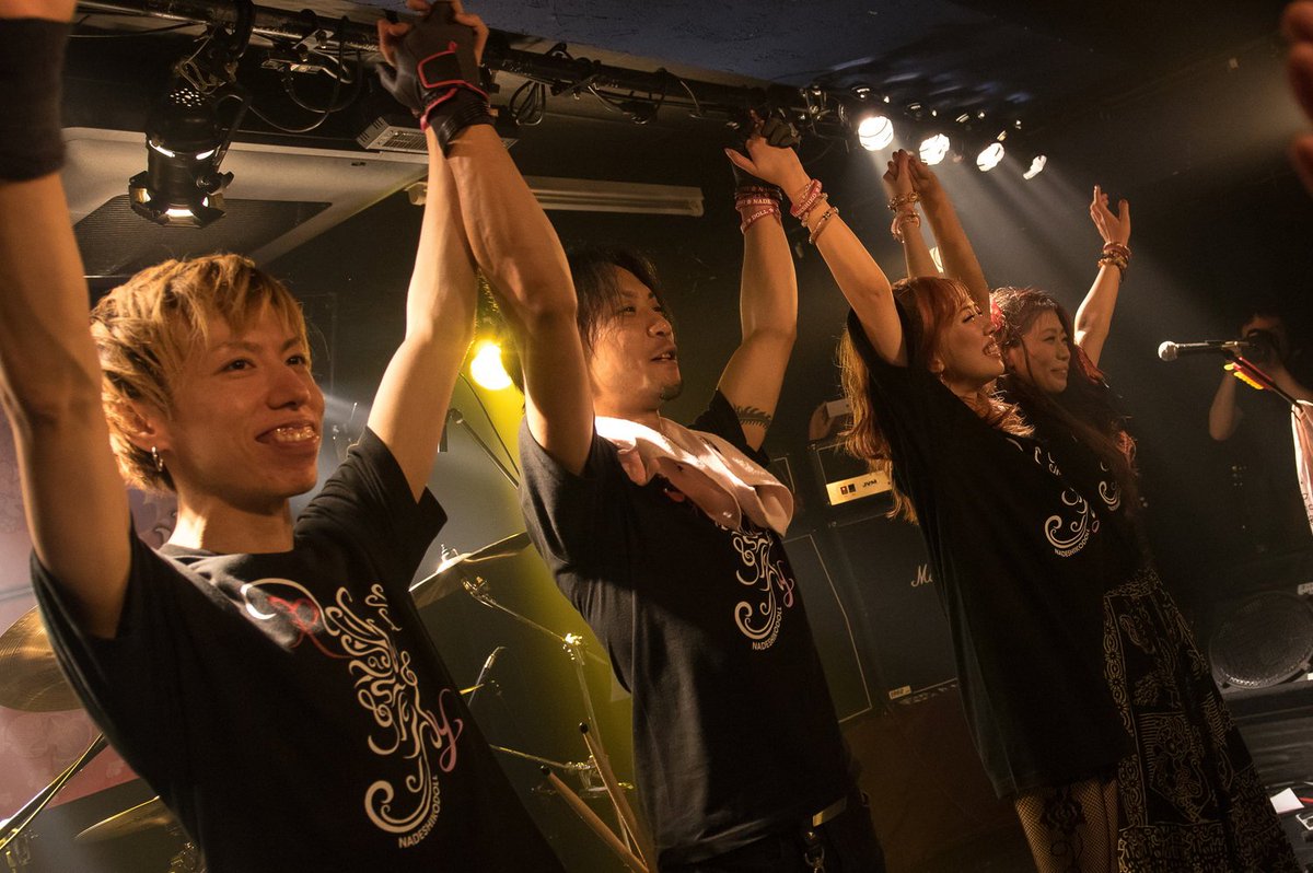 doc69soupcurry's tweet photo. 20170923 ナデシコドール東京単独公演リベンジマッチ 「カラクリ人形劇 〜江戸ヘノ再挑戦〜」巣鴨獅子王(東京) ⑥ ついに明日、札幌COLONYで花街ノ瞬歌ツアー2017FINALワンマンです。楽しみで仕方ありません! #ナデシコドール #doclivephoto #livephotography https://t.co/08WLu2MjBy