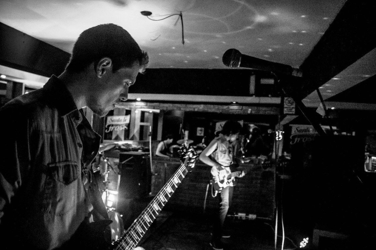 Algo de lo que paso el jueves pasado en shangai bar, gracias a todos los que se acercaron. Nos vemos el 22 de diciembre en Limbo Pub, Ciudad de Parana.